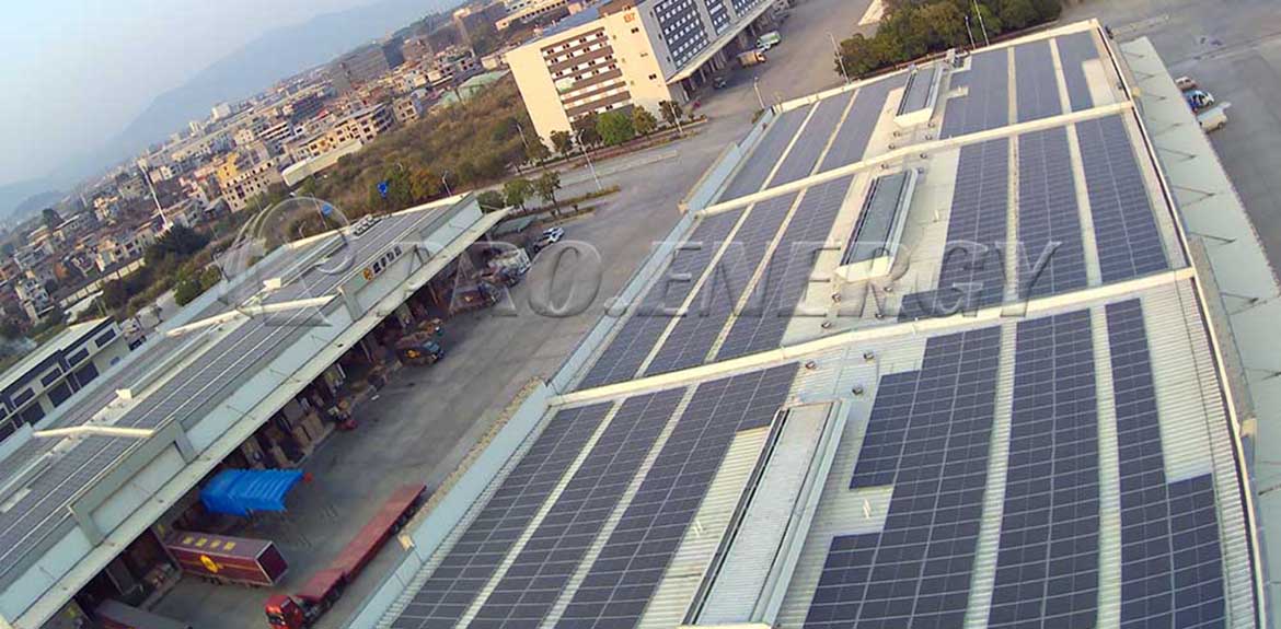 波形鋼板屋根用3.4MWp太陽光発電架台システムソリューション